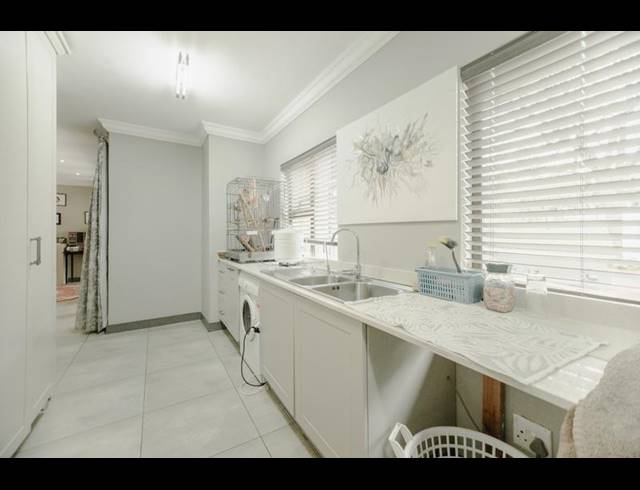 3 BEDROOM HOUSE FOR SALE IN COPPERLEAF ESTATE